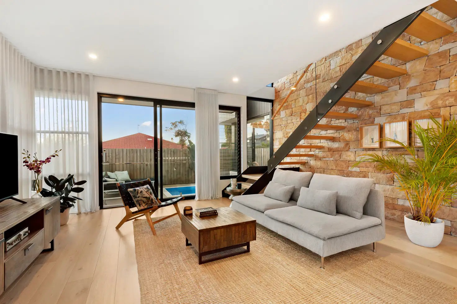 Main view of Homely semi-detached listing, 4 Henley Road, Thirroul NSW 2515