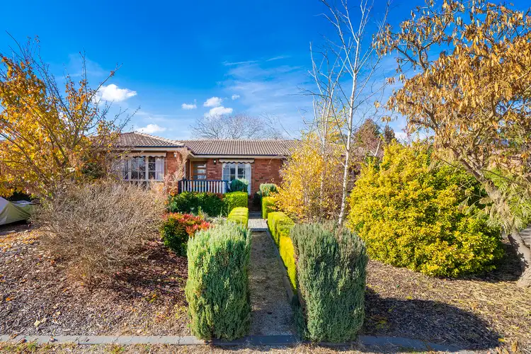 15 Illingworth Street, Wanniassa ACT 2903