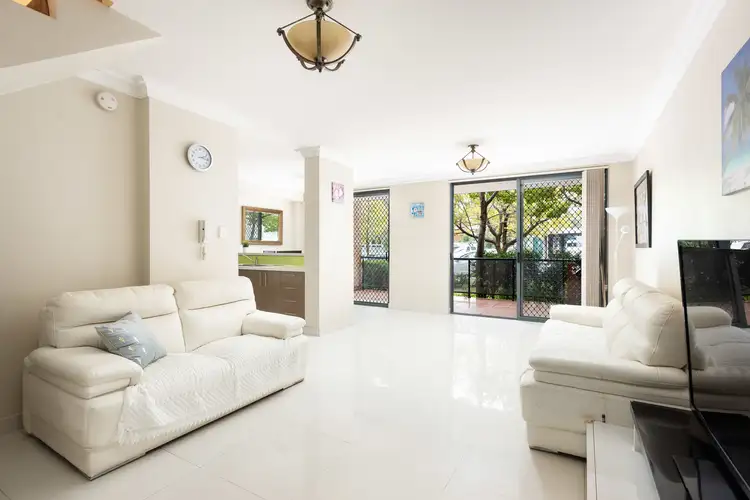 Main view of Homely unit listing, 4/34-40 Merton Street, Sutherland NSW 2232