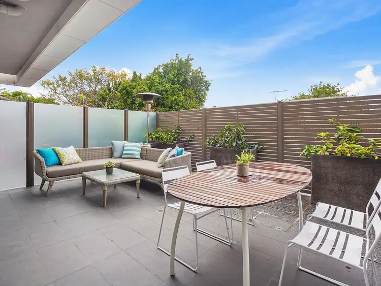 2/132 Balaclava Road, Caulfield North VIC 3161