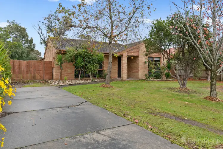 5 Tania Court, Pakenham VIC 3810