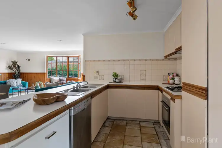 Sixth view of Homely house listing, 9 Woodlands Crescent, Narre Warren VIC 3805