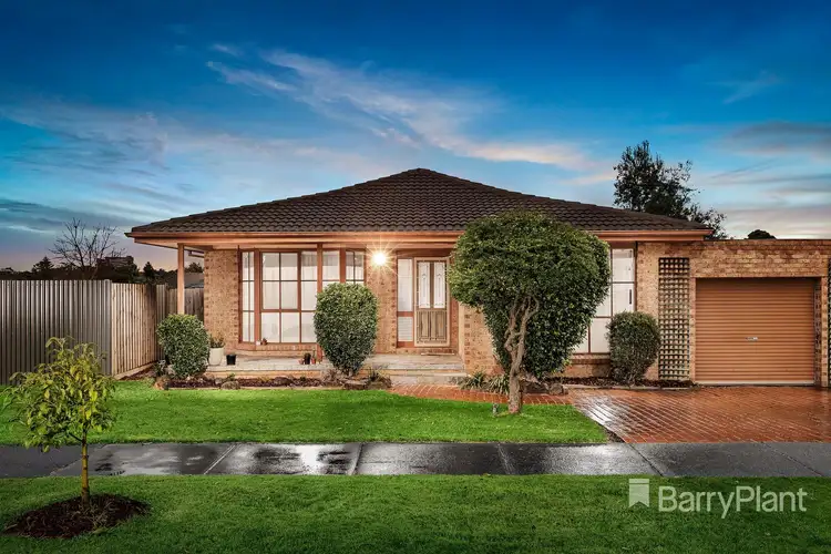 1 Hawthorn Court, Mill Park VIC 3082
