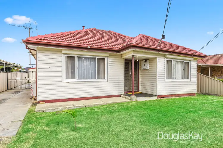 5 Davey Street, Sunshine West VIC 3020