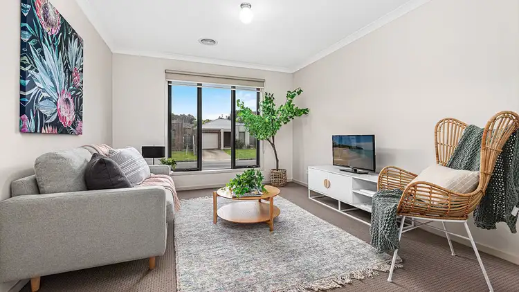 Sixth view of Homely house listing, 10 Maurie Paull Court, Mount Clear VIC 3350