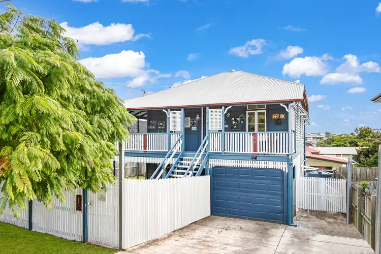 2 Derringer Street, Cannon Hill QLD 4170