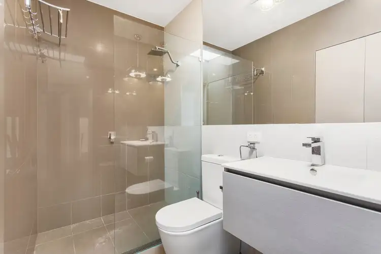 Fifth view of Homely apartment listing, 8/106 Murrumbeena Road, Murrumbeena VIC 3163
