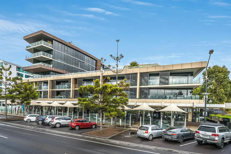 112/6-8 Eastern Beach Road, Geelong VIC 3220