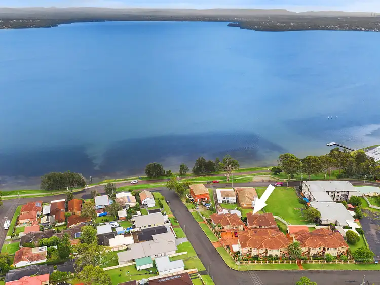Main view of Homely unit listing, 2/31 James Road, Toukley NSW 2263