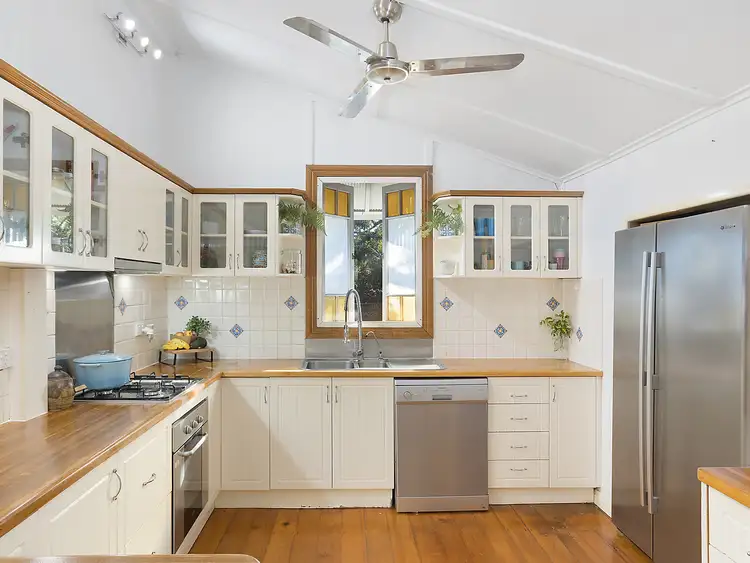 79 Armstrong Street, Berserker QLD 4701