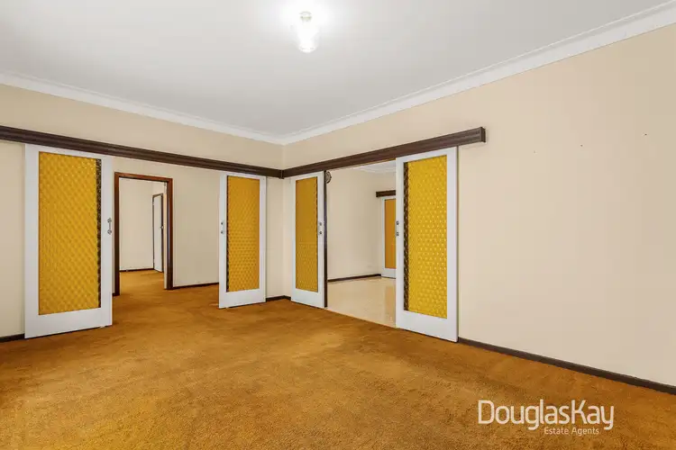 Fifth view of Homely house listing, 2 Clover Avenue, St Albans VIC 3021