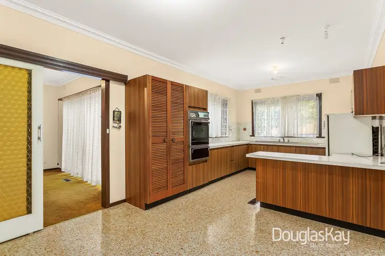 Sixth view of Homely house listing, 2 Clover Avenue, St Albans VIC 3021