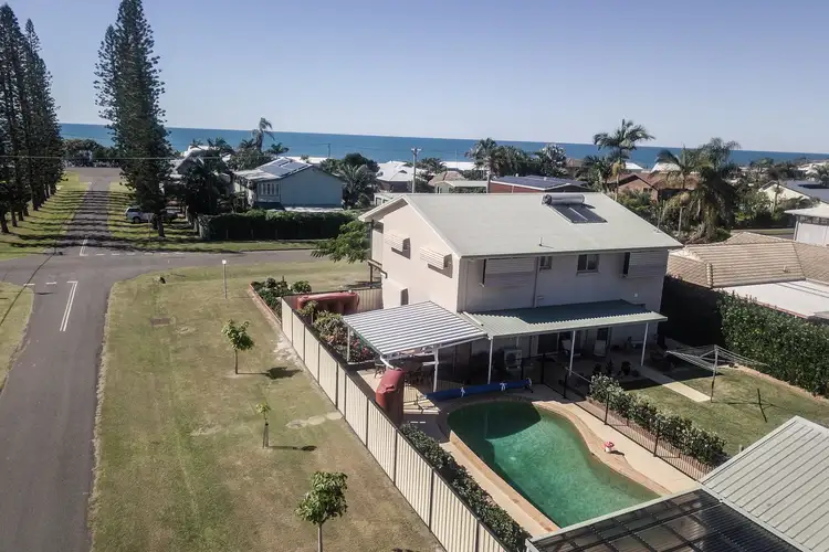 38 Nielson Avenue, Burnett Heads QLD 4670