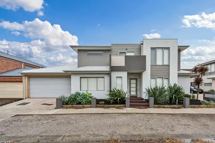 Main view of Homely townhouse listing, 6/10 Kooyong Way, Caroline Springs VIC 3023