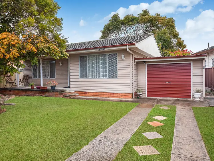 49 Robin Crescent, Woy Woy NSW 2256