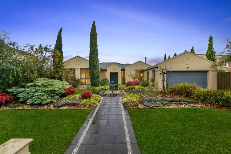 11 Sandover Way, Taylors Lakes VIC 3038