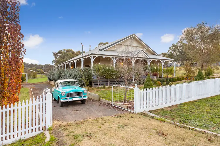 3 Diamond Gully Road, Campbells Creek VIC 3451