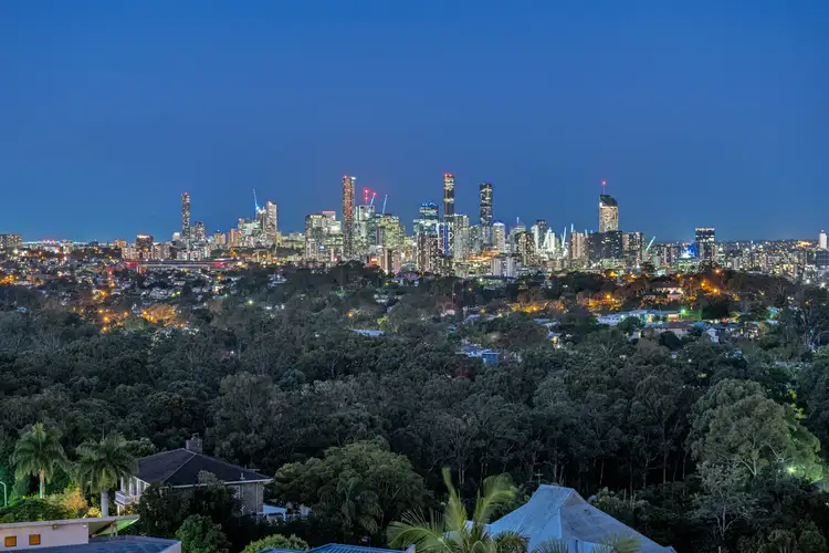 House 5 58 Tristania Drive, Bardon QLD 4065