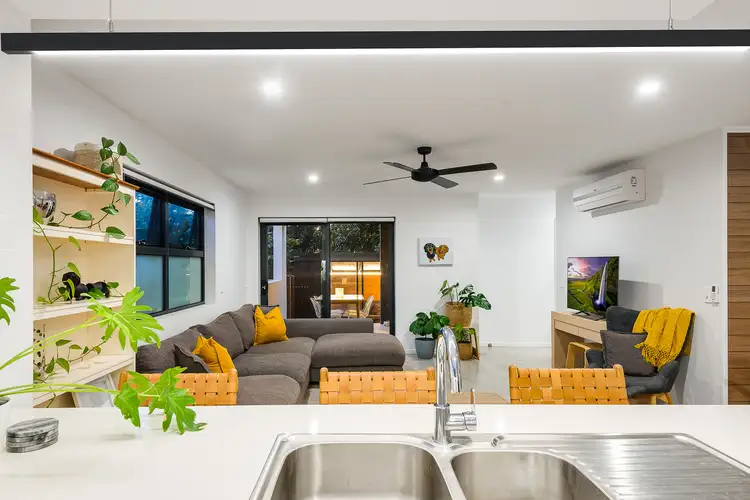 2/73 Primrose Street, Sherwood QLD 4075