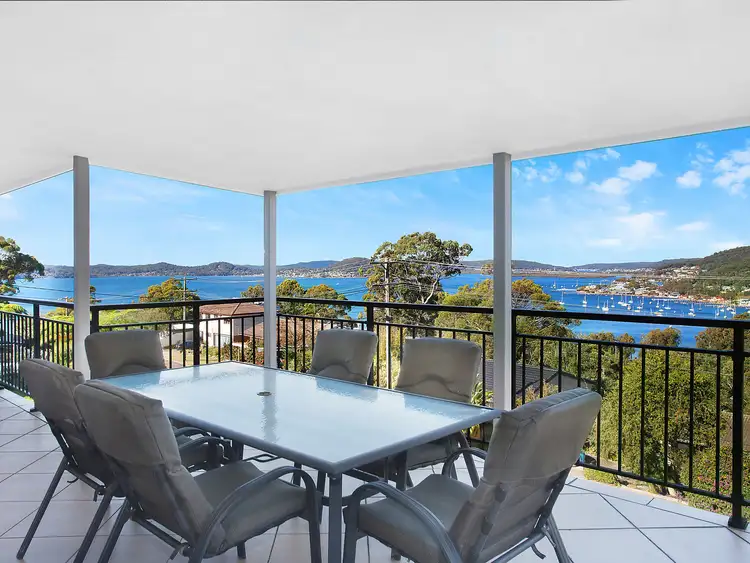 42 Sandstone Crescent, Tascott NSW 2250