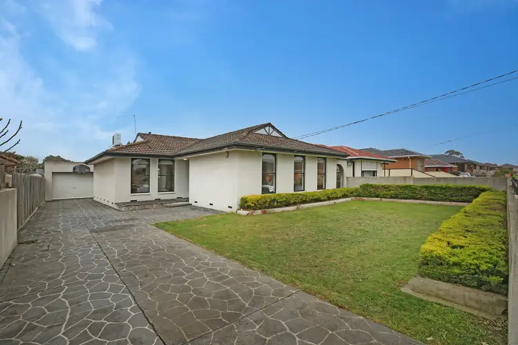 29 Karingal Way, Thomastown VIC 3074