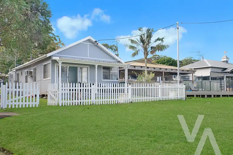 67 Bay Road, Bolton Point NSW 2283