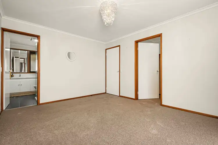 Fifth view of Homely house listing, 1 Fuller Court, Sunbury VIC 3429