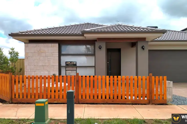 1 Laurel Street, Rockbank VIC 3335