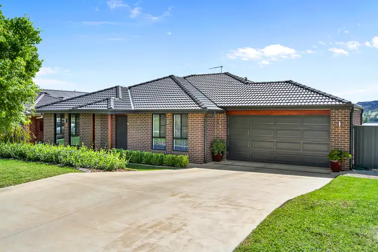 27 Shiraz Road, Tamworth NSW 2340