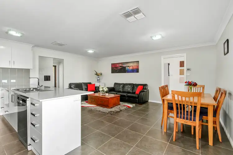 Sixth view of Homely house listing, 27 Shiraz Road, Tamworth NSW 2340