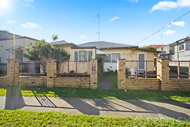 15 Florence Street