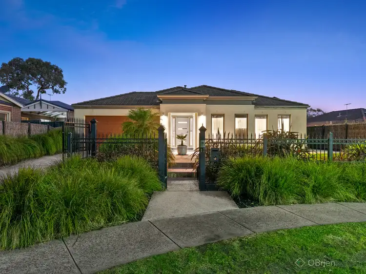 17 Rosslare Place, Cranbourne VIC 3977