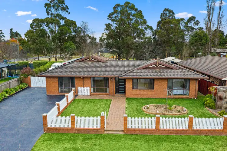 Second view of Homely house listing, 2 Simon Place, Moss Vale NSW 2577