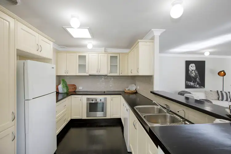 Fifth view of Homely house listing, 2 Gwenneth Close, Kanwal NSW 2259