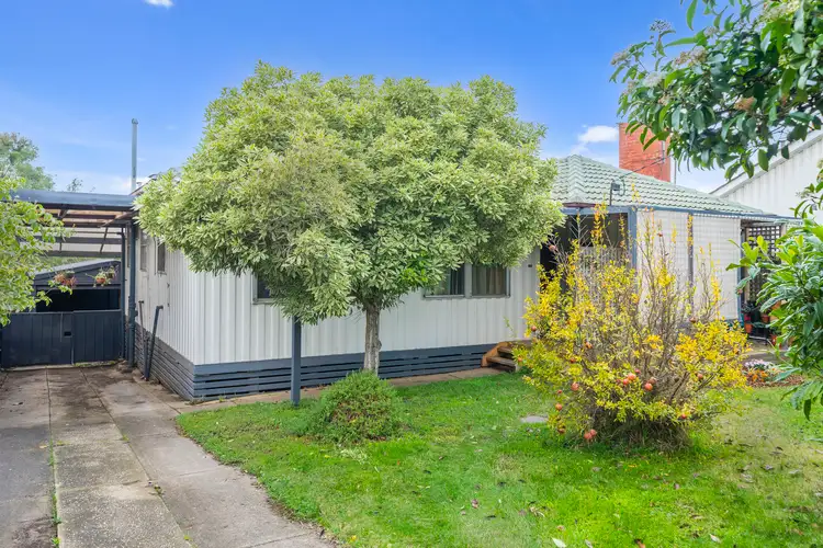 24 Lidgett Street, Bacchus Marsh VIC 3340