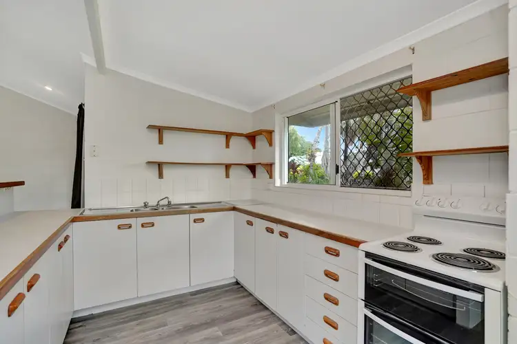Fifth view of Homely unit listing, 1/5-6 Seary Close, Whitfield QLD 4870