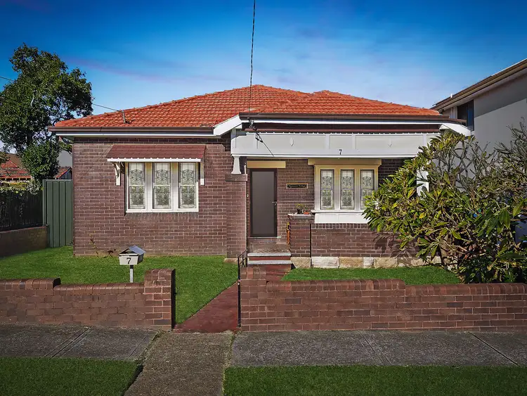 7 Doris Avenue, Earlwood NSW 2206