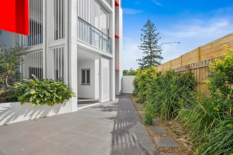 Main view of Homely unit listing, 2/35-37 Tarcoola Crescent, Chevron Island QLD 4217