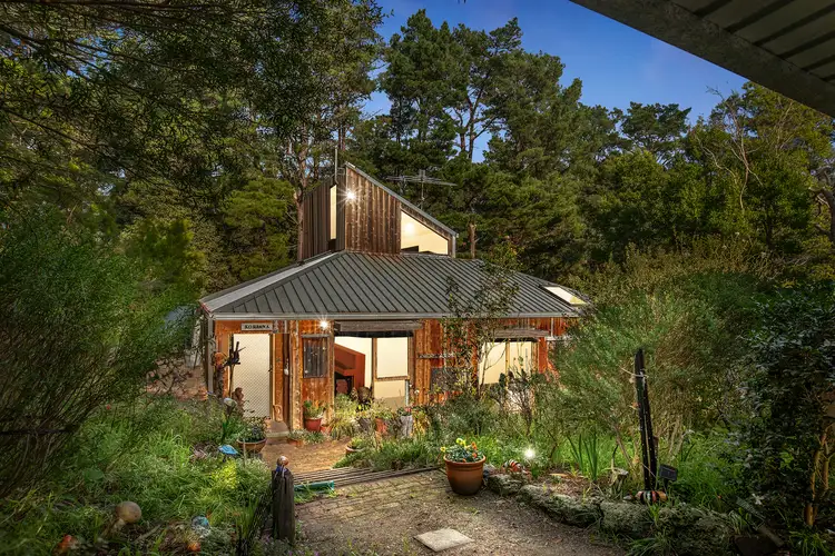 31 Millbank Drive, Mount Eliza VIC 3930