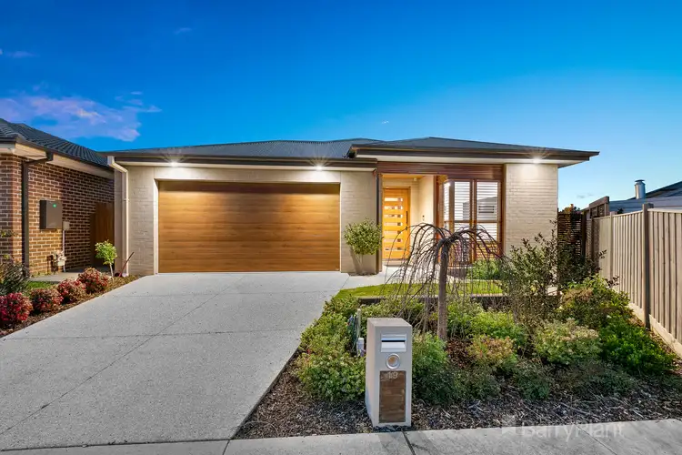 19 Nelse Street, Cranbourne North VIC 3977