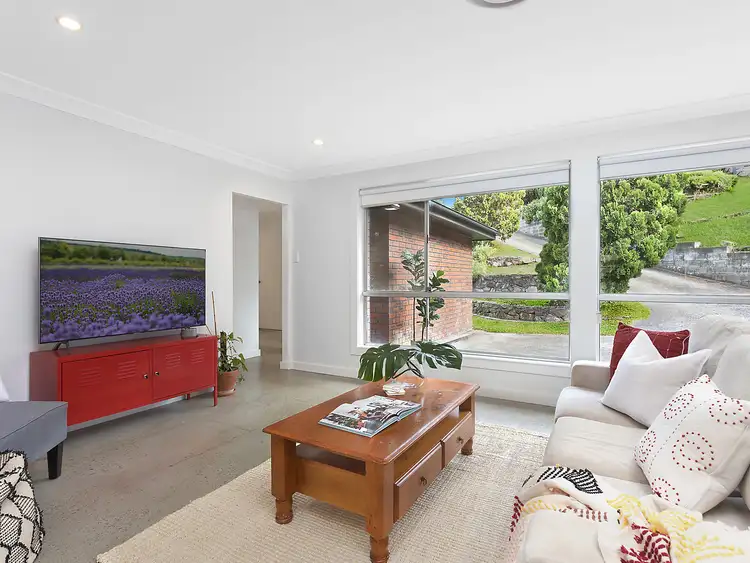 Fifth view of Homely house listing, 10 Lochview Avenue, Farmborough Heights NSW 2526