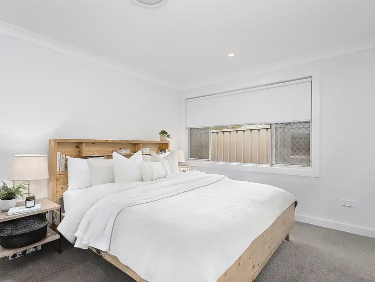 Sixth view of Homely house listing, 10 Lochview Avenue, Farmborough Heights NSW 2526