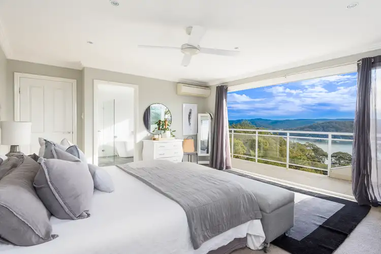 Fourth view of Homely house listing, 2 Yarrabee Place, Bilgola Plateau NSW 2107