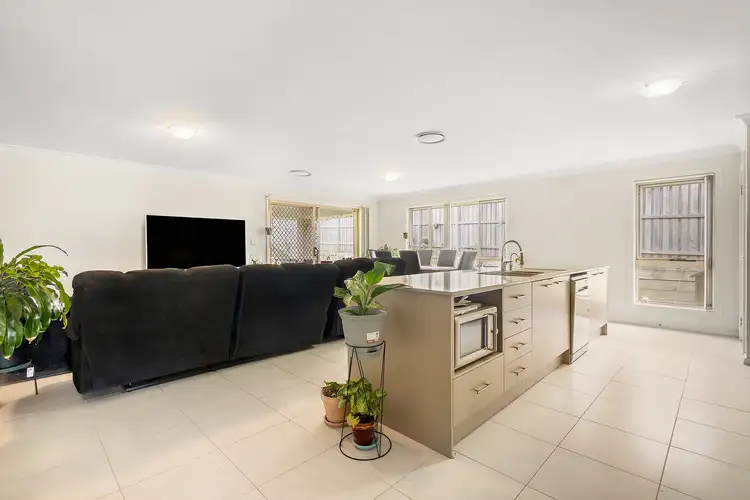 Second view of Homely house listing, 36 Les Circuit, Gillieston Heights NSW 2321