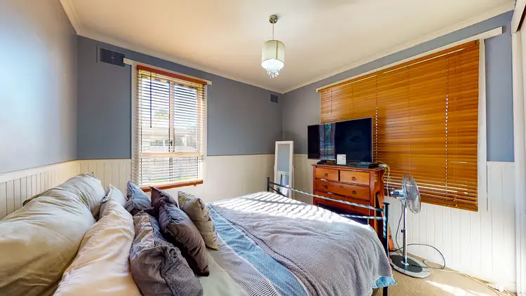 Fifth view of Homely house listing, 5 Sparks Lane, Toongabbie VIC 3856
