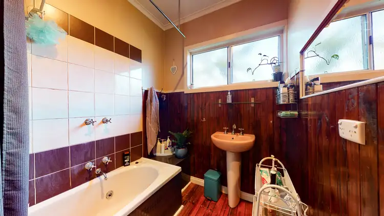 Sixth view of Homely house listing, 5 Sparks Lane, Toongabbie VIC 3856