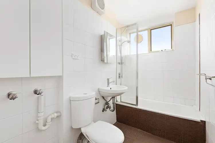 Fifth view of Homely apartment listing, 3/47 Alma Road, St Kilda VIC 3182