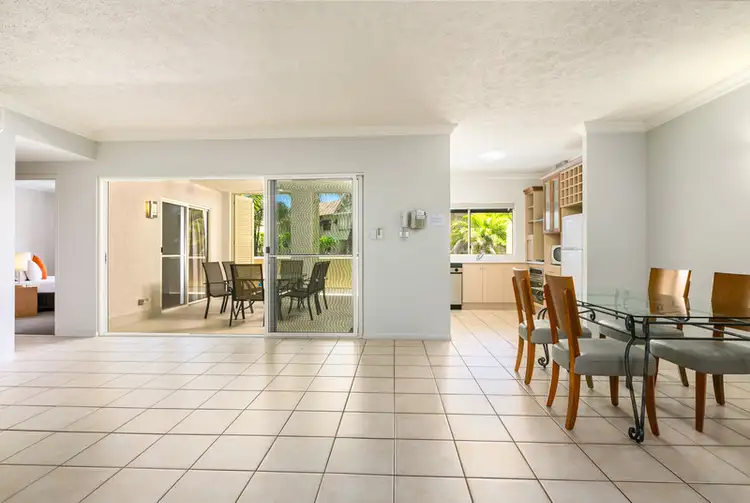 1005/2 Greenslopes Street, Cairns North QLD 4870