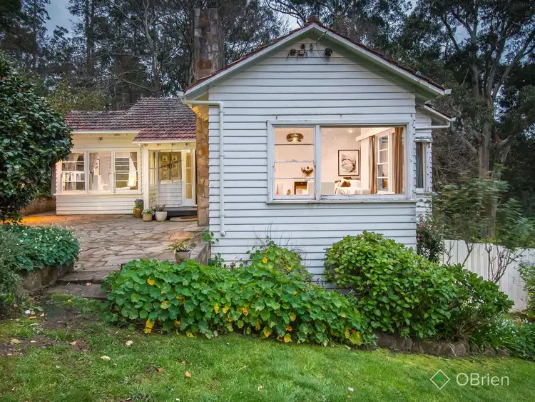 9 Victoria Grove, Ferny Creek VIC 3786