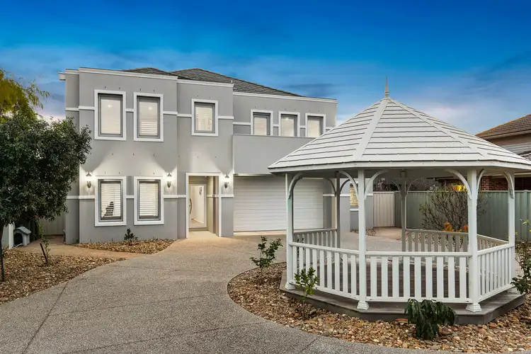 14 Heathcote Retreat, Caroline Springs VIC 3023